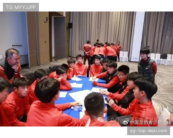 顶级足球青训体系中培养球员大局观与战术理解力的专项训练 顶级足球青训体系中培养球员大局观与战术理解力的专项训练